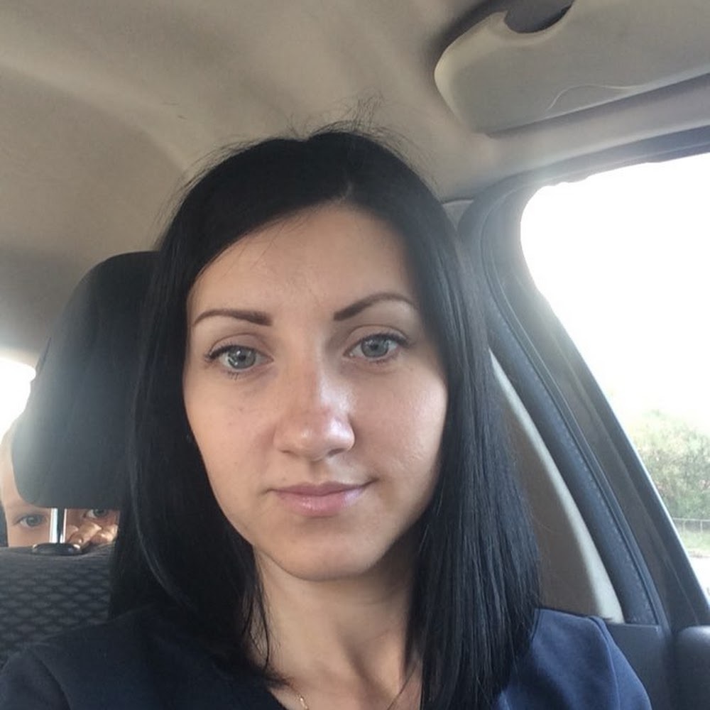 Meet your Posher, Yana